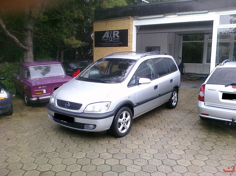 Opel Zafira A II