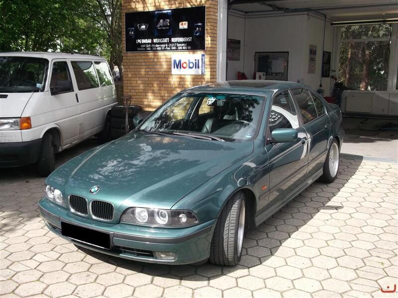 BMW E39 520i