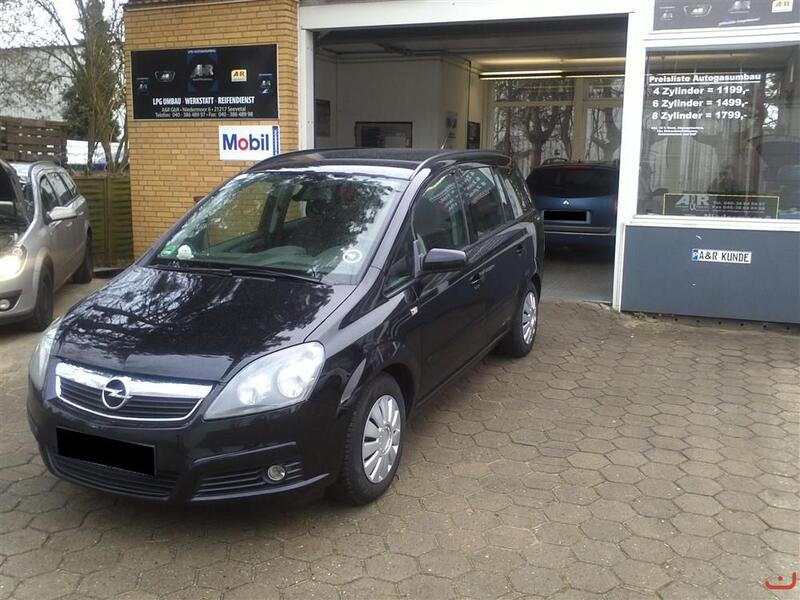Opel Zafira B III