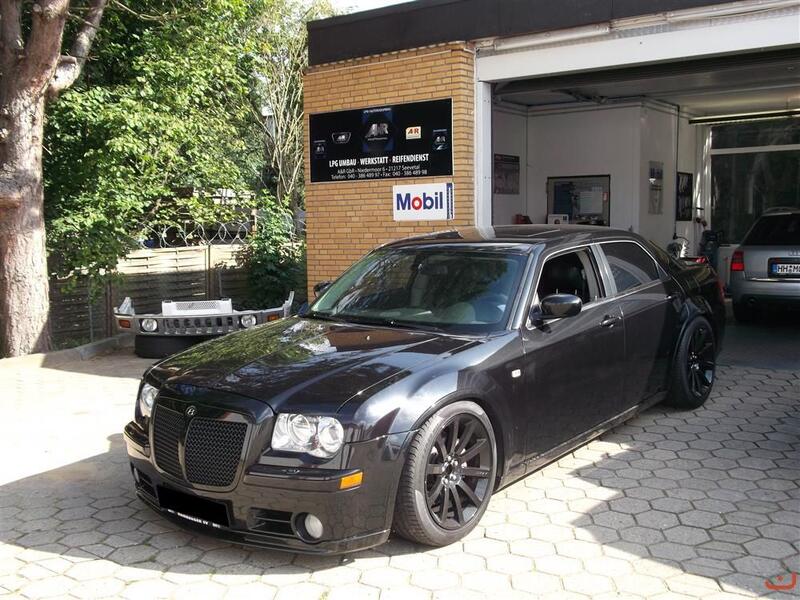 Chrysler 300C SRT8 II