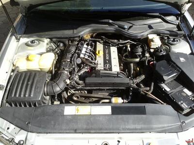 Opel Omega B I